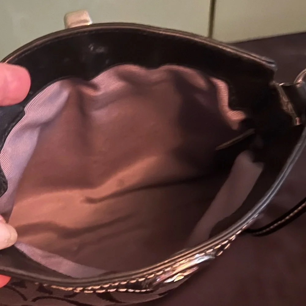 COACH Legacy Top Turnlock 2-Way Baguette Wristlet Black - Picture 8 of 8